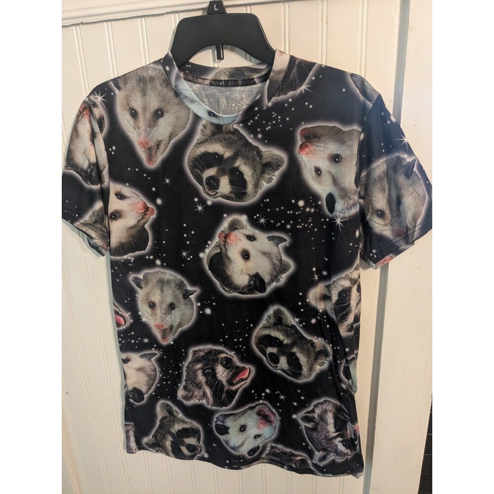 Spencer's Size M Roadkill Opposum Raccoon Graphic Tee Shirt Trash Pandas